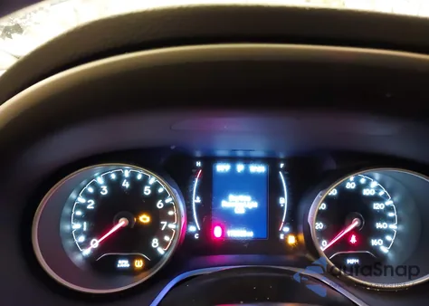 2019 Jeep Compass Altitude 4X4 z USA, uszkodzony, nr VIN 3C4NJDBB6KT598531